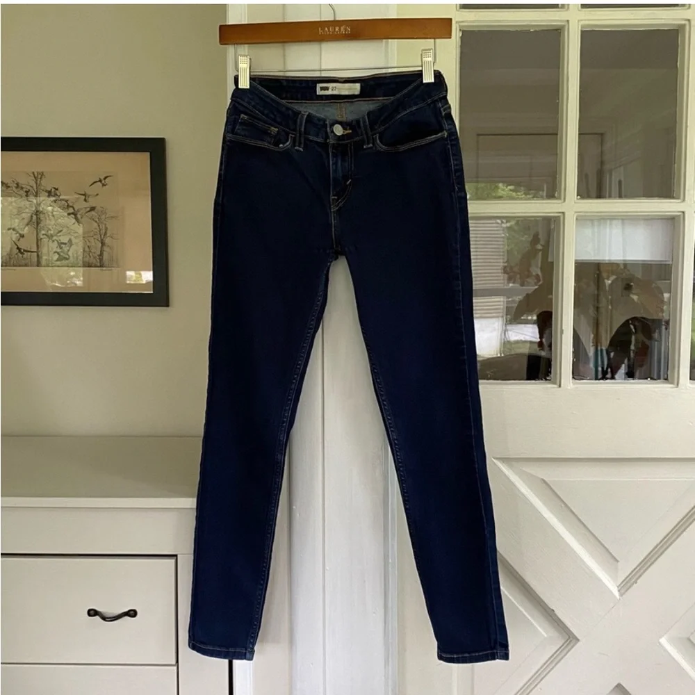 Levi's Jeans - Picture 1 of 13
